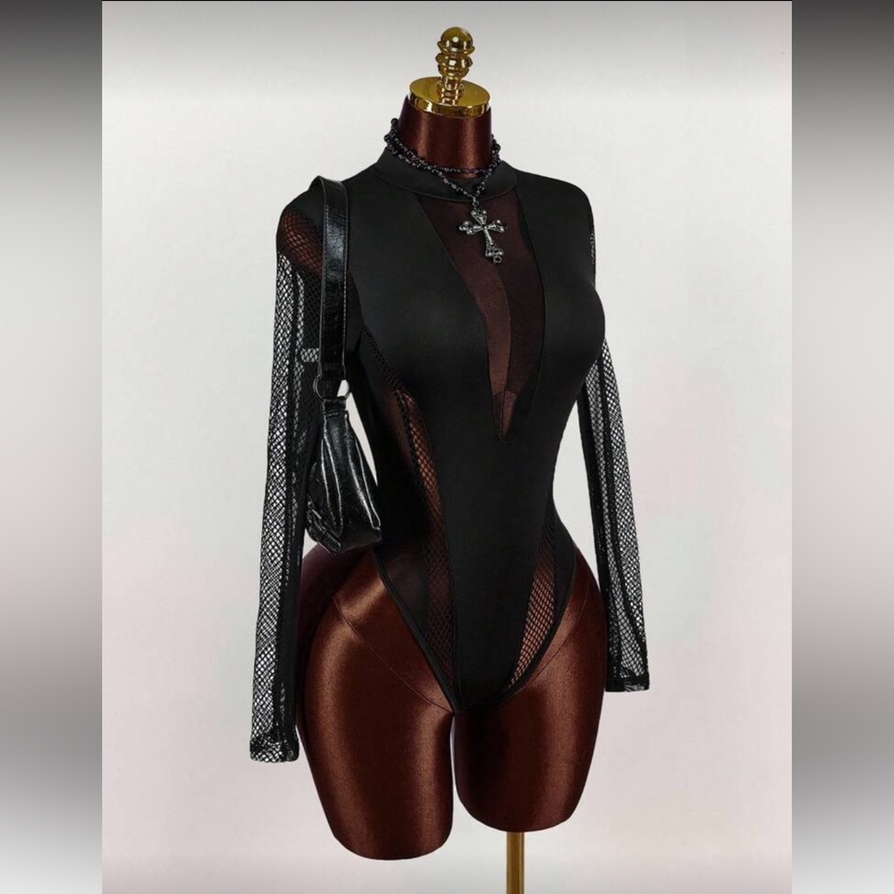 *NWOT* Y2K Bodycon Mesh & Fishnet Black Bodysuit, Very, Very Sexy.